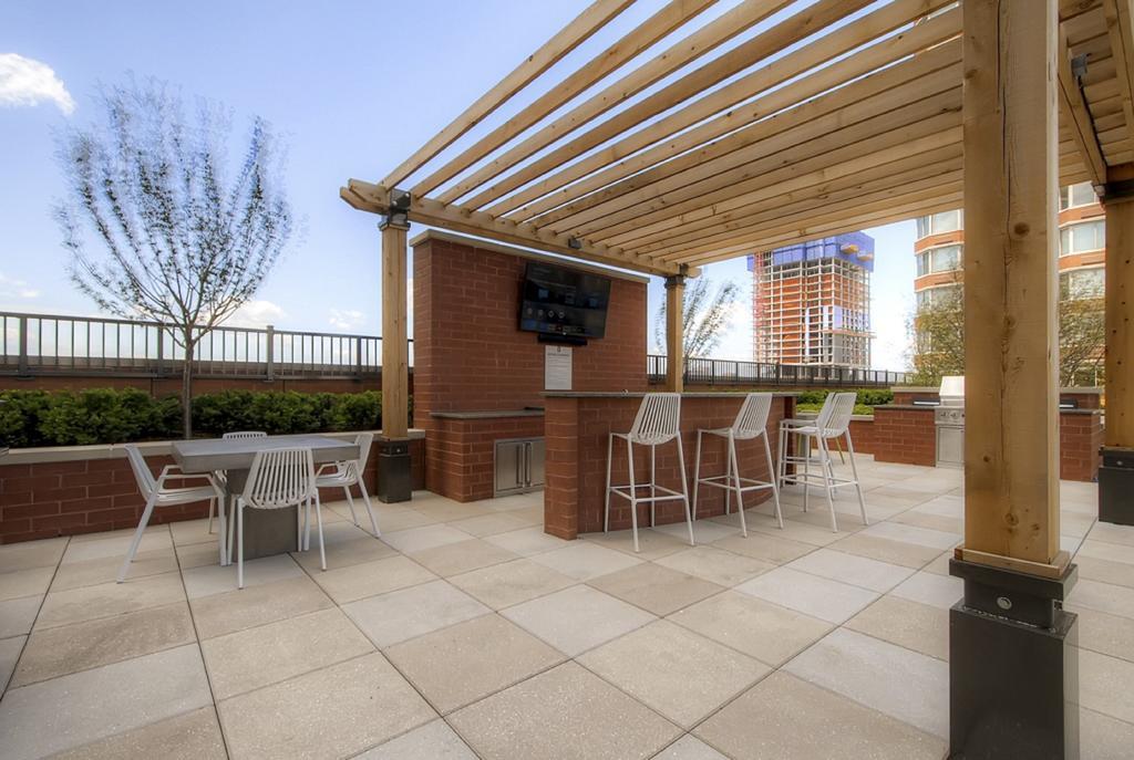 Global Luxury Suites At Newport Jersey City Dış mekan fotoğraf